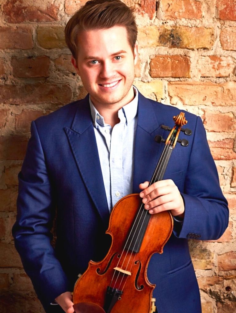 8. Philharmonisches Konzert Neubrandenburger Philharmonie Tobias Feldmann