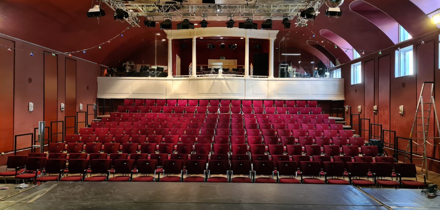 Schauspiel - Theater und Orchester Neubrandenburg Neustrelitz