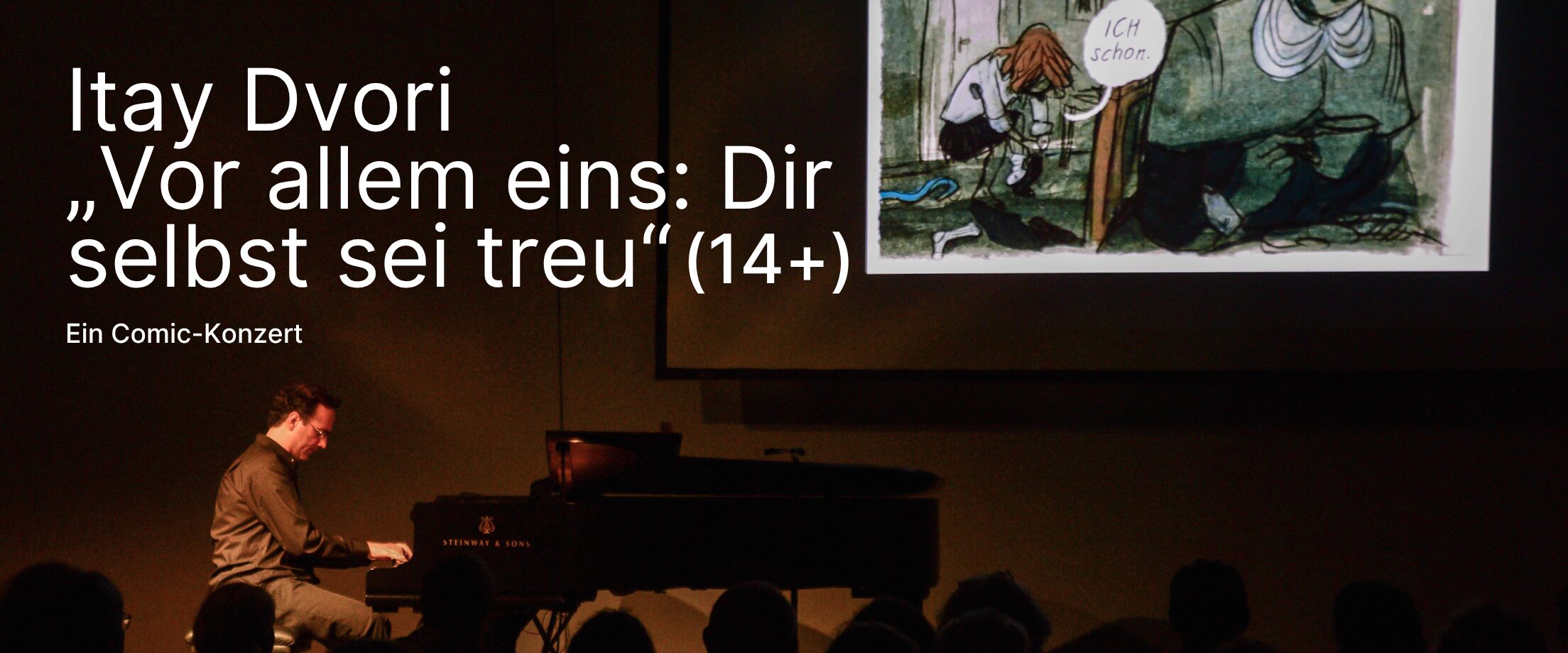 Ein Mann am Klavier vor einer Leinwand, auf der ein Comicbild abgebildet ist